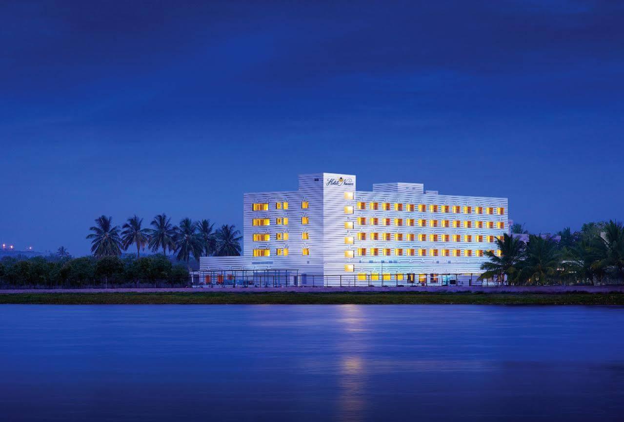 Hotel Naveen Lakeside Hubli Buitenkant foto