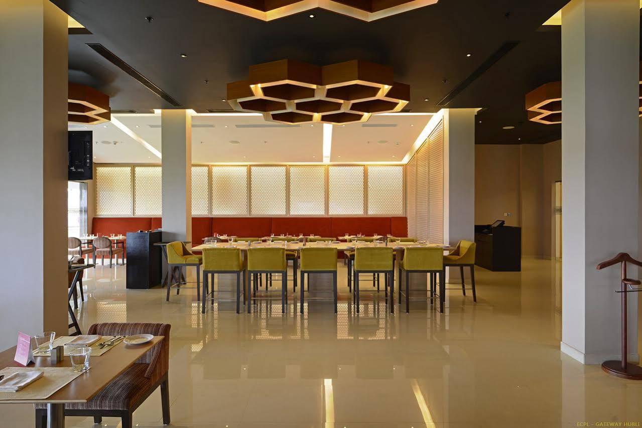 Hotel Naveen Lakeside Hubli Buitenkant foto