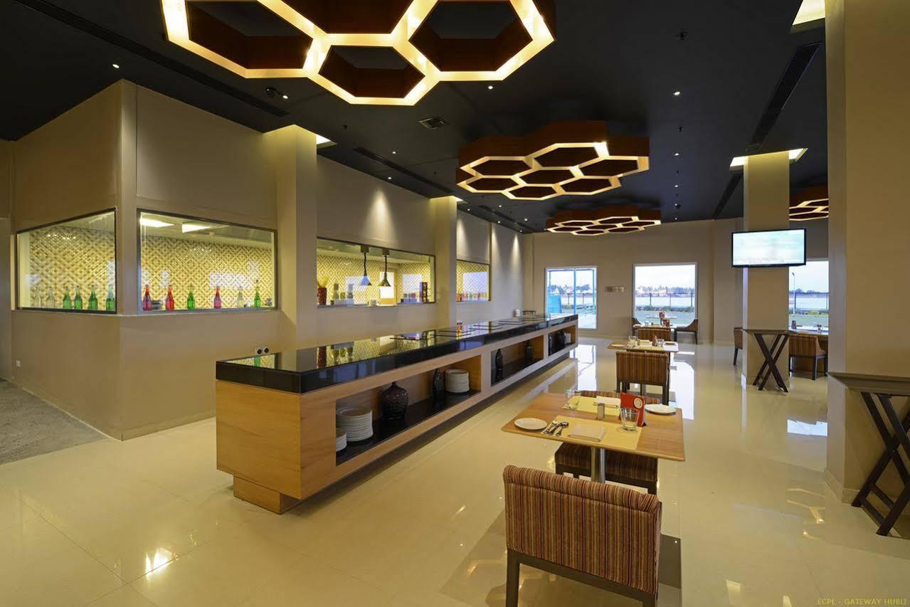 Hotel Naveen Lakeside Hubli Buitenkant foto