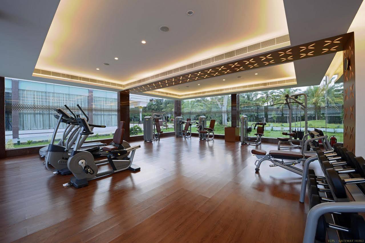 Hotel Naveen Lakeside Hubli Buitenkant foto