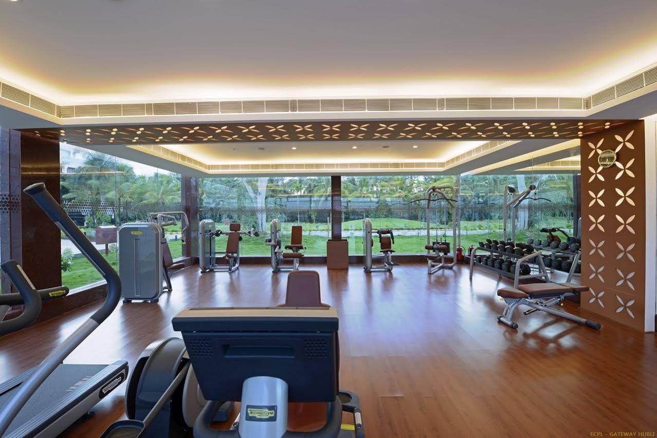 Hotel Naveen Lakeside Hubli Buitenkant foto